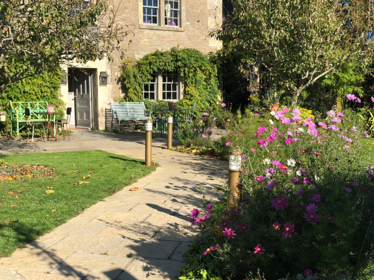 Pear Tree Inn Whitley Whitley  Exterior photo