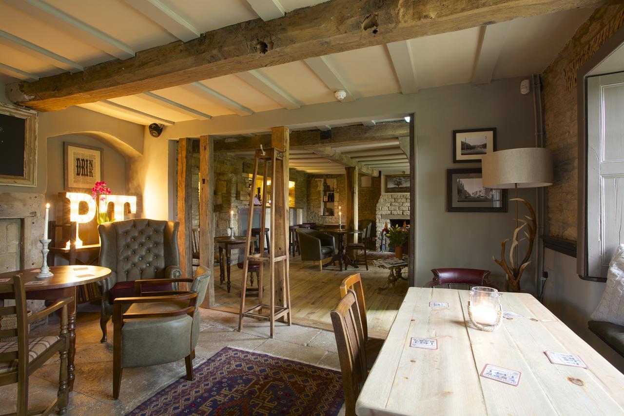 Pear Tree Inn Whitley Whitley  Exterior photo